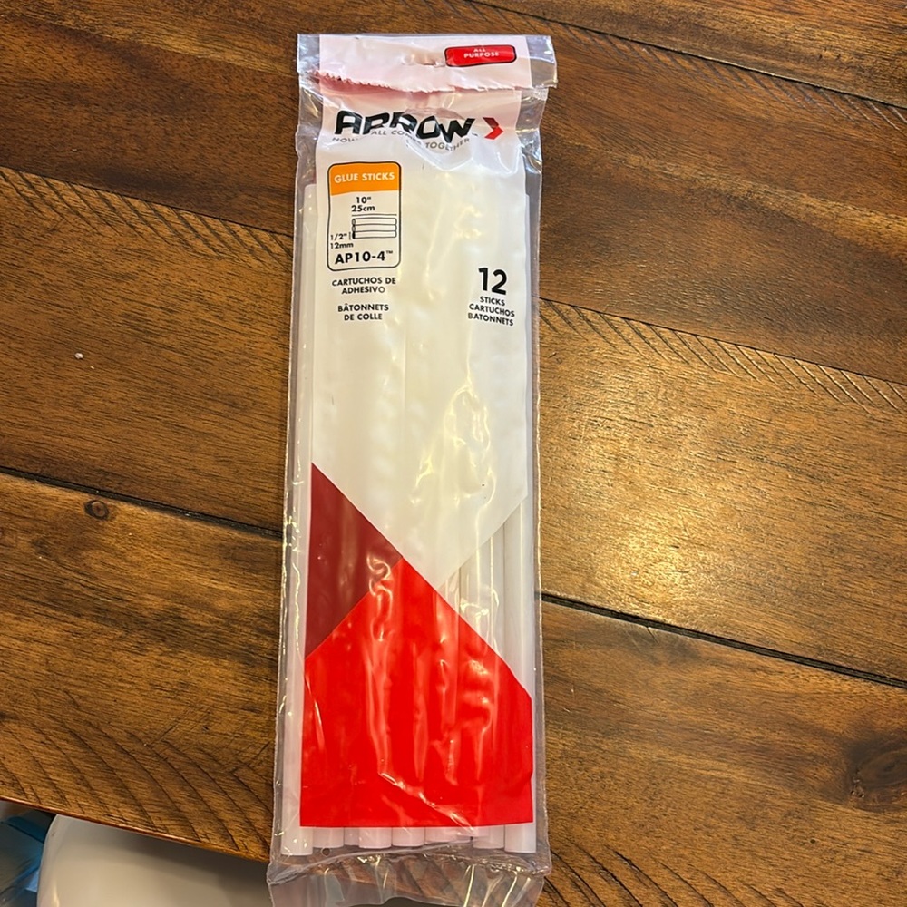 12 Arrow all purpose glue sticks a AP10–4 25cm 10”